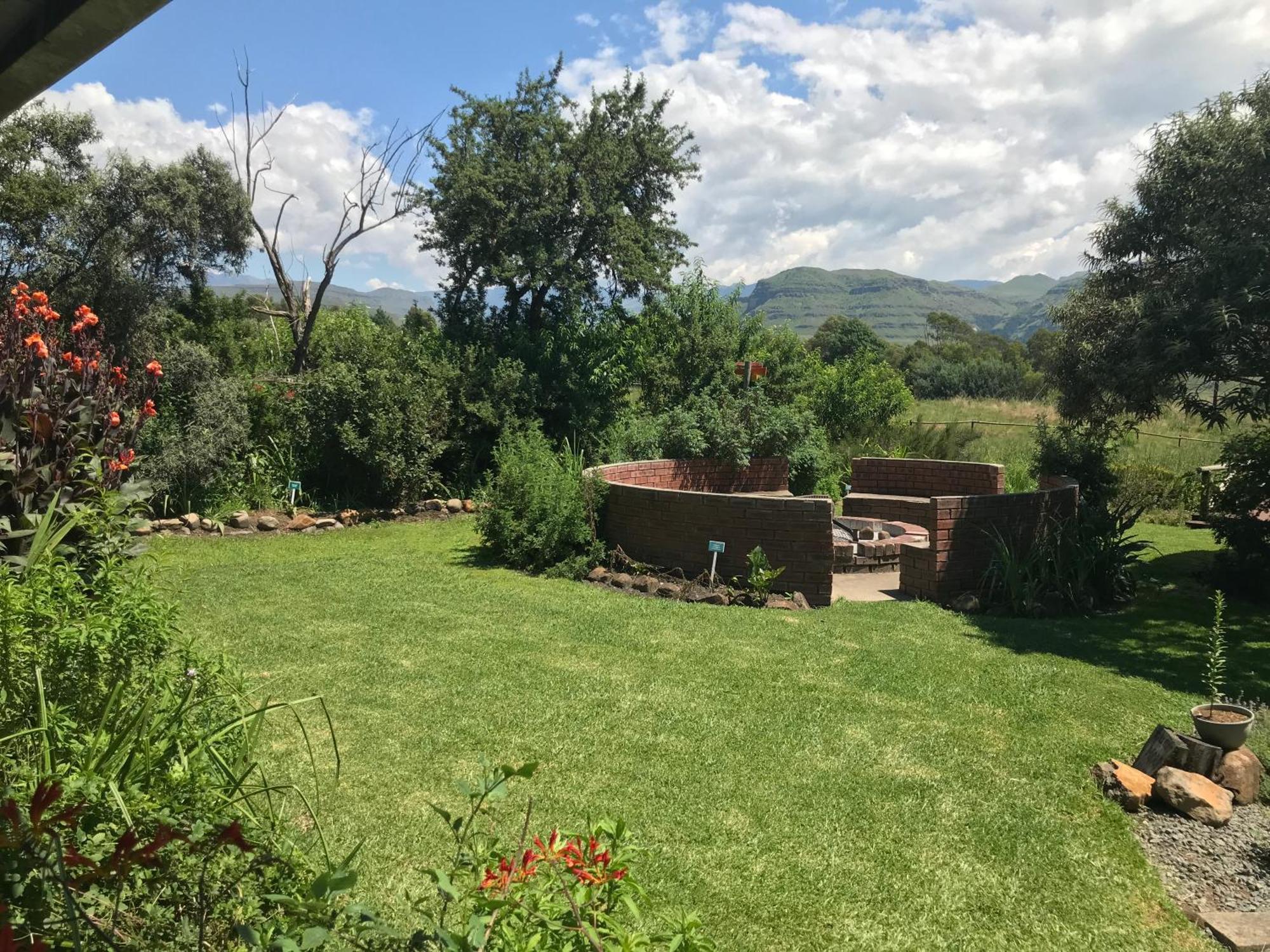 Sani Lodge & Cottages Sani Pass Exterior photo